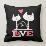 2 Katzen im Liebethrow-Kissen