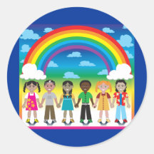 6 glückliche Kinder unter einem Regenbogen mit ein Aufkleber