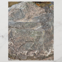 Abgeschiedener Felsen auf Berg Individuelle Flyer