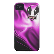 Alien-Fuchsie iPhone 4 Hüllen