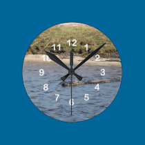 Alligator in der Wasser-Wanduhr wanduhren