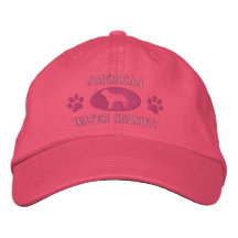 Amerikanisches Wasserspaniel-gestickter Hut (Rosa) Bestickte Mützen