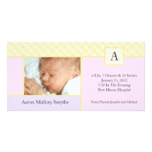 Anfangsgingham-Patchwork-Mädchen-Baby-Foto-Karten Photokartenvorlage