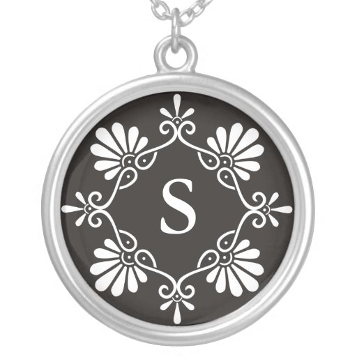 Anhänger-Halskette des Monogramm-Buchstabe-S