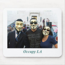 Anonymes Trio Day7 besetzen LA Mauspads