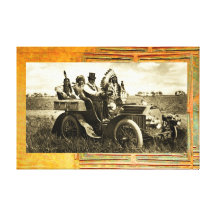 APACHES UND GERONIMO, DIE EIN AUTOMOBIL FAHREN GESPANNTE GALERIE DRUCKE