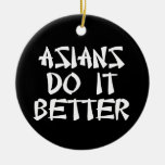 Asiaten verbessert es weihnachtsornament