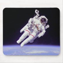 Astronaut Bruce McCandless auf einem Spacewalk Mousepads