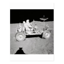 Astronaut, der MondLander auf dem Mond fährt Postkarten