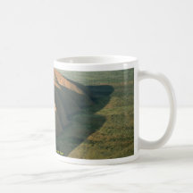 Ayers Felsen am Sonnenuntergang, Australien-Wüste Kaffeehaferl