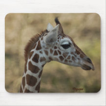 Baby-Giraffe 01 Mousepads