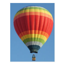 Ballon Heißluft des Regenbogens Postkarte