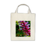 Biene auf einem bromilead tasche