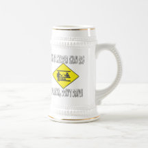 Bier ist billiger als Gas Tee Tassen