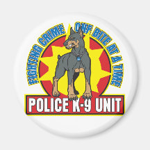 Biss des Dobermann-K9 Kühlschrankmagnete