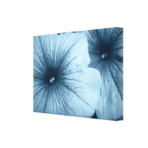 Blaue Petunien Leinwand Druck