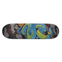 Blauer chinesischer Drache auf Schwarzem Skateboarddecks