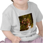 Blumen-Topf-Anordnungs-Säuglings-T-Shirt