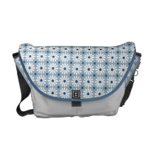 Bote-Tasche - Gänseblümchen-Muster in hellblauem Kurier Taschen