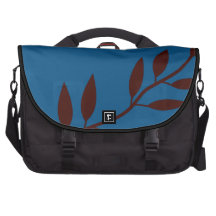 Brown-Rebe auf blauem Hintergrund Laptoptasche