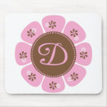 Brown und rosa Monogramm D Mousepads