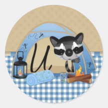 Campingraccoons-Buchstabe U Runder Aufkleber