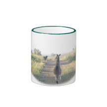 Chloe der Känguru und das Sam der Schäferhund Tee Tassen