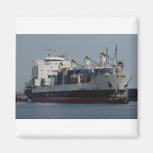 Containerschiff, das in den Tilburydocks, England  Kühlschrankmagnet