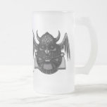 Cooler Wikinger-Schädel mit grafischem Bierbecher  Haferl