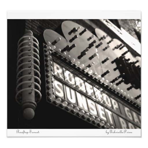 Dachspitze-Sonnenuntergang - Neon-Reihen-Wert-Druc Photographischer Druck