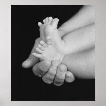 "Daddys übergibt" schwarzen u. weißen Baby-Fuß-Dru Poster