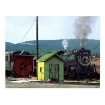 Dampf-Lokomotive 3254, die in Zug-Yard kommt Postkarte
