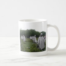 Das Denkmal des Koreakrieg-Veterans Tee Tassen