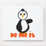 Der Penguin, der verlassen tat er zeigt, es orange Mauspads