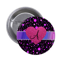 Der Polkapunkte des Monogramms lila rosa Herz Button