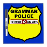 Die Mini Grammatik-Polizei trocknet Löschen-Brett