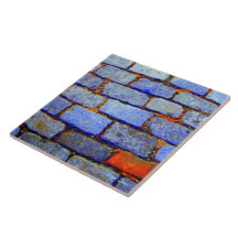 Die städtischen Ziegelsteine (blau) decken mit Zie Keramikkachel
