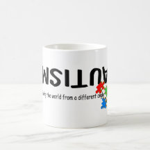 Die Welt von einem anderen Winkel (Stücke) sehen Kaffeetasse