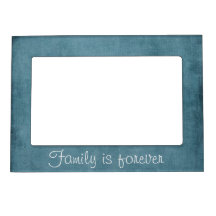 Dunkelblaue Familie ist Forever