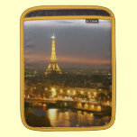 Eiffel-Turm in der Paris-Rickshaw-Hülse ipad sleeves