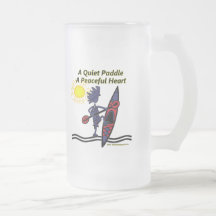 Ein Kayak ruhige Paddel-Wellen Kaffeetassen