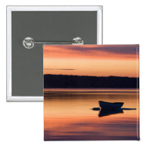 Ein Skiff am Sonnenaufgang in Eggemoggin Reichweit Buttons
