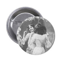 Eine Kokette Anstecknadelbutton