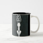 eine Stift- und Gesichtsschale Kaffeehaferl