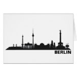 Einladungskarte mit Berlin Skyline.