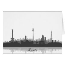 Einladungskarte mit Berlin Skyline.