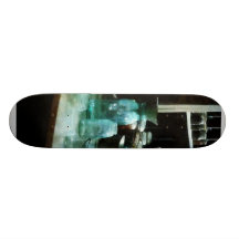 Einmachende Gläser. Schöpflöffel und Trichter Skateboard Bretter