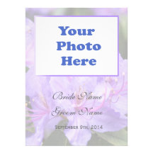 Elegante lila Blumenfotohochzeitseinladungen