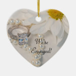 Elegantes Gänseblümchen sind wir verlobtes Herz ge Ornamente