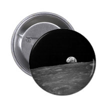 Erste Fotografie von einem Earthrise genommen durc Buttons
